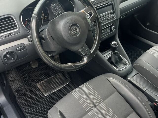 Чорний Фольксваген Гольф, об'ємом двигуна 1.6 л та пробігом 330 тис. км за 7650 $, фото 10 на Automoto.ua