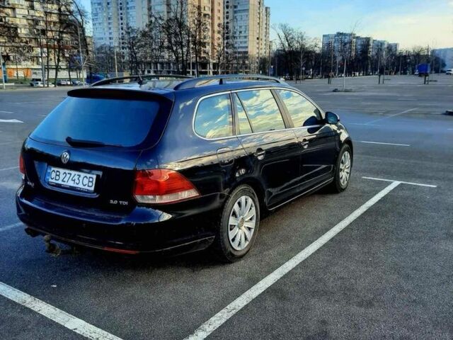 Черный Фольксваген Гольф, объемом двигателя 2 л и пробегом 225 тыс. км за 7800 $, фото 3 на Automoto.ua