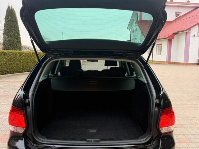 Черный Фольксваген Гольф, объемом двигателя 1.6 л и пробегом 102 тыс. км за 10450 $, фото 8 на Automoto.ua