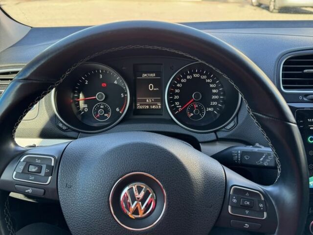 Черный Фольксваген Гольф, объемом двигателя 2 л и пробегом 226 тыс. км за 9500 $, фото 11 на Automoto.ua