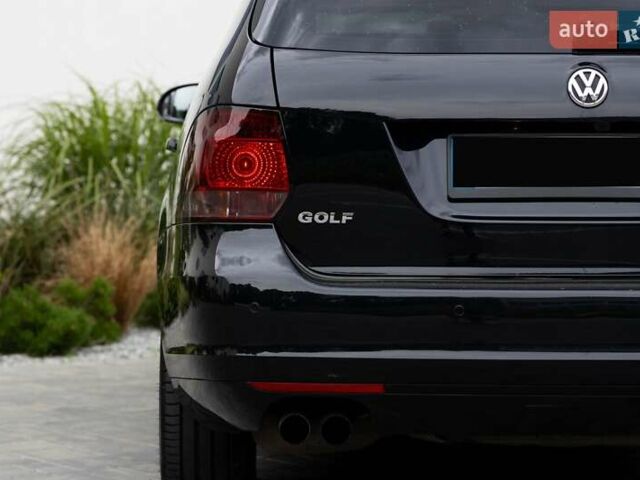 Черный Фольксваген Гольф, объемом двигателя 1.97 л и пробегом 256 тыс. км за 10900 $, фото 12 на Automoto.ua
