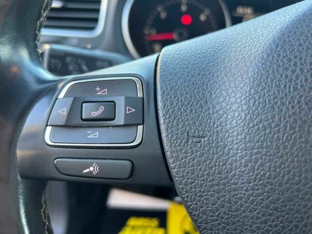 Черный Фольксваген Гольф, объемом двигателя 1.6 л и пробегом 250 тыс. км за 6000 $, фото 12 на Automoto.ua