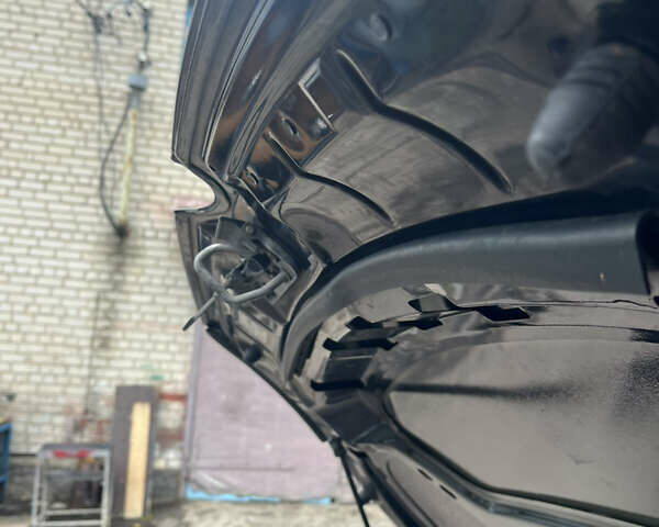 Черный Фольксваген Гольф, объемом двигателя 1.6 л и пробегом 330 тыс. км за 7650 $, фото 10 на Automoto.ua