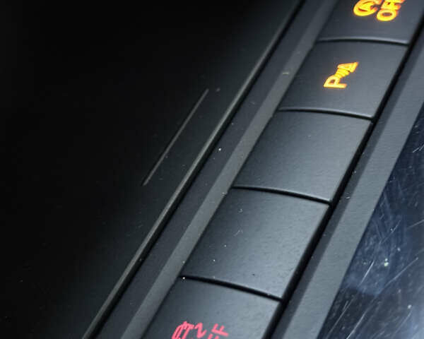 Черный Фольксваген Гольф, объемом двигателя 1.6 л и пробегом 277 тыс. км за 8200 $, фото 54 на Automoto.ua