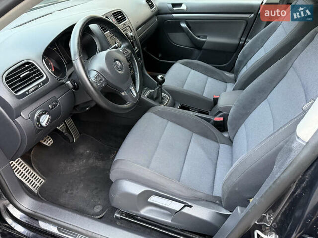 Черный Фольксваген Гольф, объемом двигателя 1.2 л и пробегом 178 тыс. км за 6500 $, фото 19 на Automoto.ua