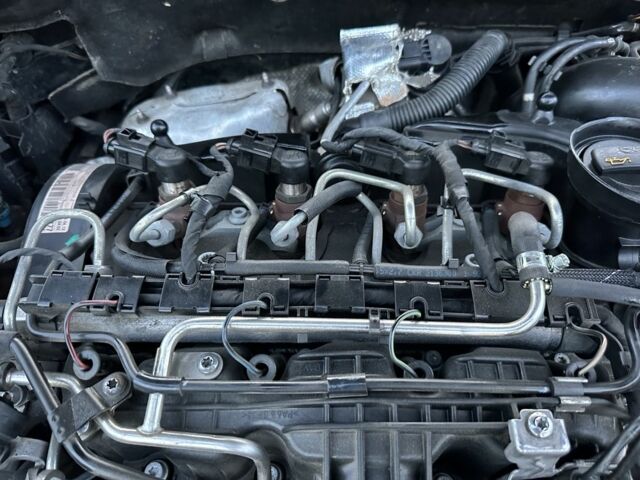 Черный Фольксваген Гольф, объемом двигателя 1.6 л и пробегом 245 тыс. км за 7900 $, фото 9 на Automoto.ua