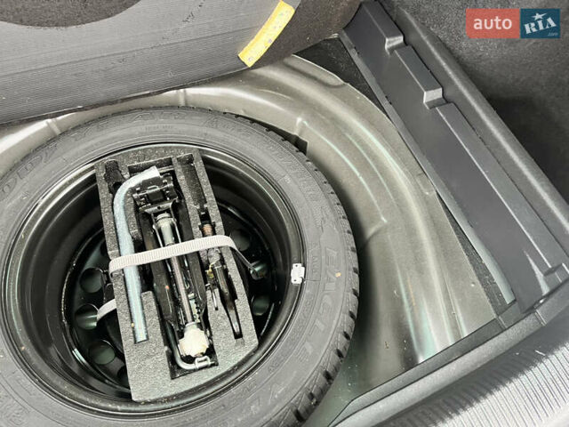 Чорний Фольксваген Гольф, об'ємом двигуна 1.6 л та пробігом 230 тис. км за 8750 $, фото 63 на Automoto.ua