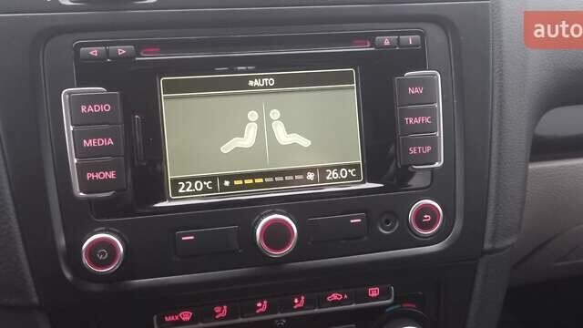 Чорний Фольксваген Гольф, об'ємом двигуна 1.39 л та пробігом 225 тис. км за 8500 $, фото 13 на Automoto.ua