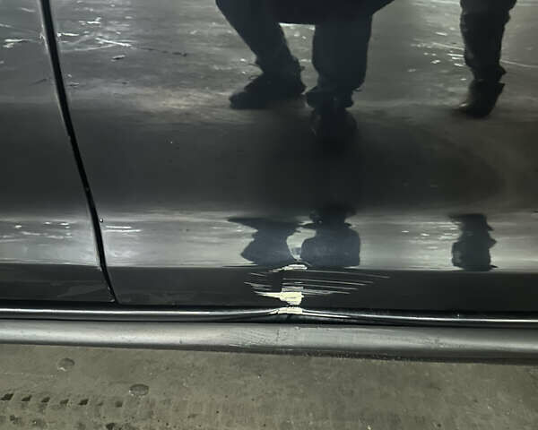 Черный Фольксваген Гольф, объемом двигателя 1.39 л и пробегом 220 тыс. км за 7500 $, фото 20 на Automoto.ua