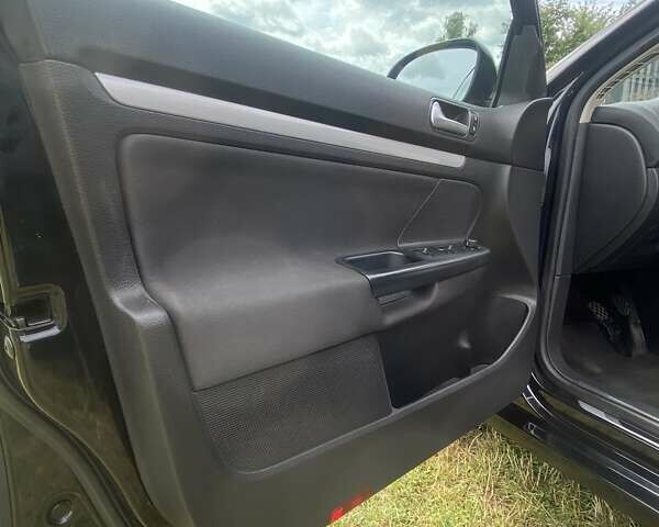 Чорний Фольксваген Гольф, об'ємом двигуна 1.6 л та пробігом 199 тис. км за 8999 $, фото 15 на Automoto.ua