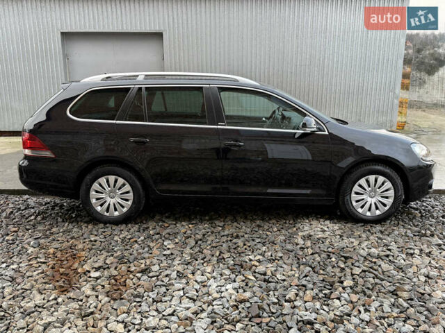 Черный Фольксваген Гольф, объемом двигателя 1.2 л и пробегом 178 тыс. км за 6500 $, фото 6 на Automoto.ua