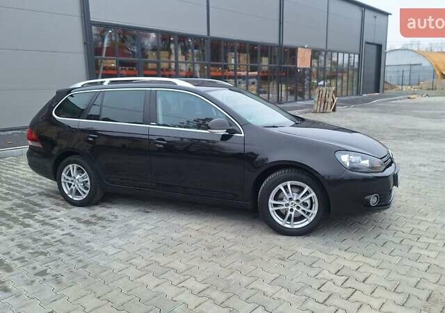 Черный Фольксваген Гольф, объемом двигателя 1.2 л и пробегом 209 тыс. км за 7650 $, фото 13 на Automoto.ua