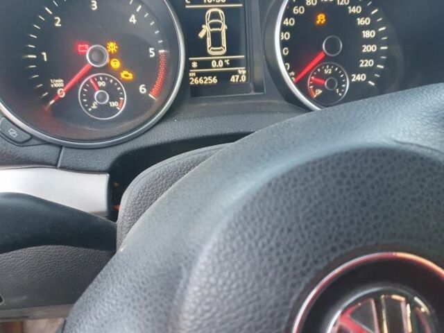 Черный Фольксваген Гольф, объемом двигателя 1 л и пробегом 260 тыс. км за 6900 $, фото 7 на Automoto.ua