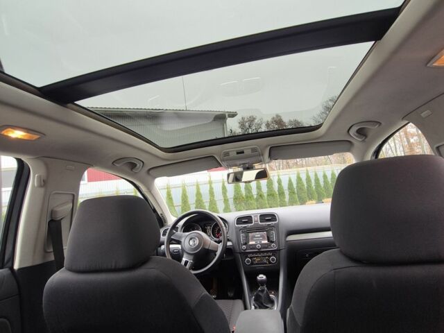 Черный Фольксваген Гольф, объемом двигателя 1.6 л и пробегом 248 тыс. км за 8150 $, фото 6 на Automoto.ua