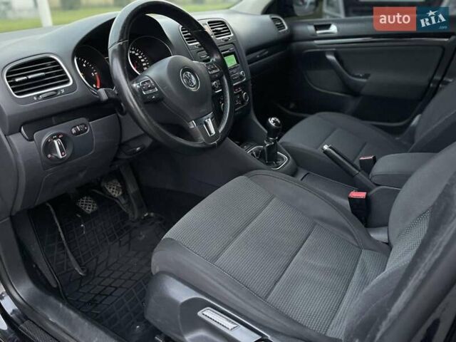 Черный Фольксваген Гольф, объемом двигателя 1.6 л и пробегом 212 тыс. км за 7250 $, фото 2 на Automoto.ua