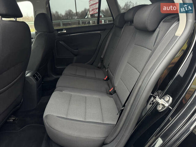 Черный Фольксваген Гольф, объемом двигателя 1.97 л и пробегом 233 тыс. км за 9999 $, фото 47 на Automoto.ua