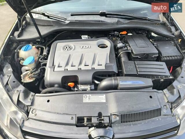 Черный Фольксваген Гольф, объемом двигателя 1.6 л и пробегом 344 тыс. км за 6800 $, фото 5 на Automoto.ua