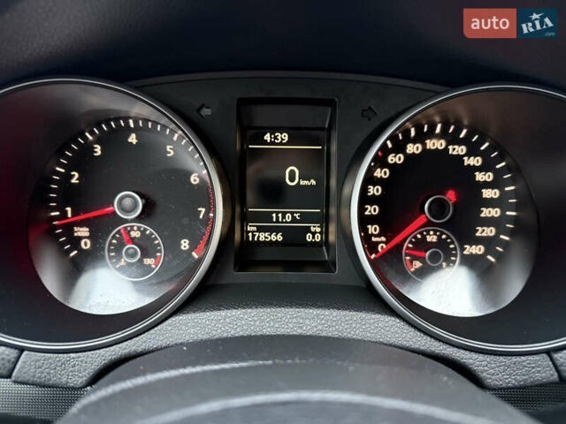 Черный Фольксваген Гольф, объемом двигателя 1.2 л и пробегом 178 тыс. км за 6500 $, фото 23 на Automoto.ua