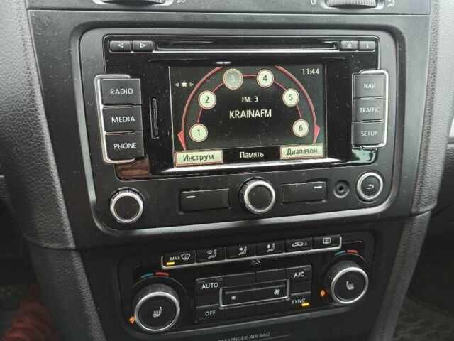 Черный Фольксваген Гольф, объемом двигателя 1.6 л и пробегом 251 тыс. км за 7800 $, фото 13 на Automoto.ua