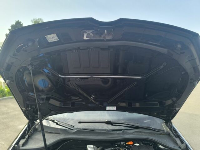 Черный Фольксваген Гольф, объемом двигателя 1.6 л и пробегом 344 тыс. км за 6800 $, фото 6 на Automoto.ua