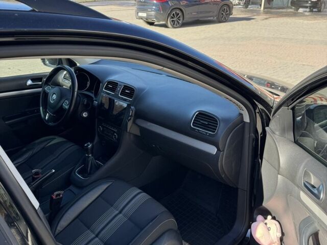 Черный Фольксваген Гольф, объемом двигателя 2 л и пробегом 226 тыс. км за 9500 $, фото 8 на Automoto.ua