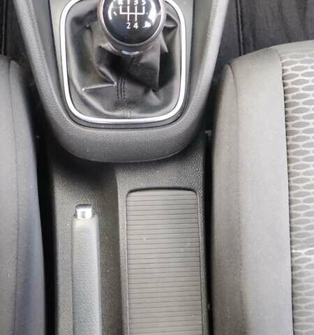 Черный Фольксваген Гольф, объемом двигателя 1.6 л и пробегом 237 тыс. км за 7900 $, фото 23 на Automoto.ua