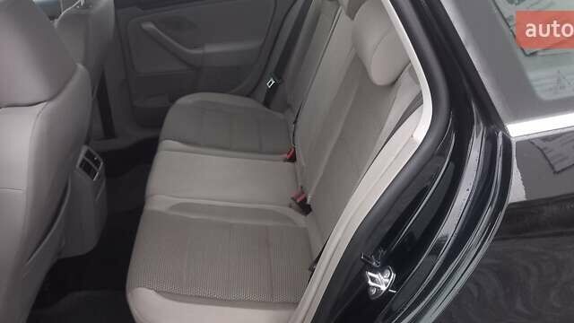 Чорний Фольксваген Гольф, об'ємом двигуна 1.39 л та пробігом 225 тис. км за 8500 $, фото 29 на Automoto.ua