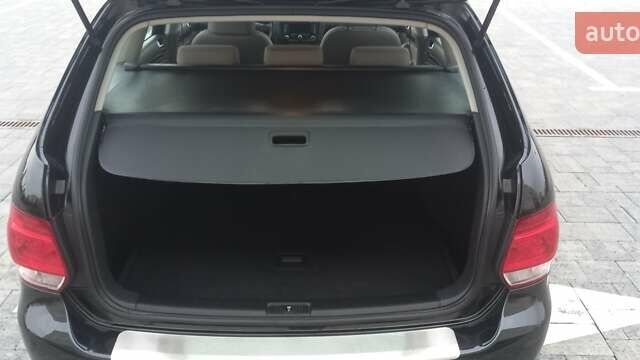 Чорний Фольксваген Гольф, об'ємом двигуна 1.39 л та пробігом 225 тис. км за 8500 $, фото 46 на Automoto.ua