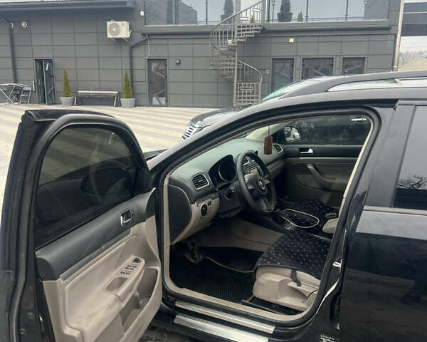 Чорний Фольксваген Гольф, об'ємом двигуна 1.6 л та пробігом 284 тис. км за 5900 $, фото 6 на Automoto.ua