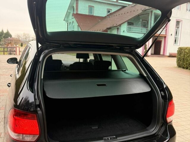 Черный Фольксваген Гольф, объемом двигателя 1.6 л и пробегом 102 тыс. км за 10450 $, фото 13 на Automoto.ua