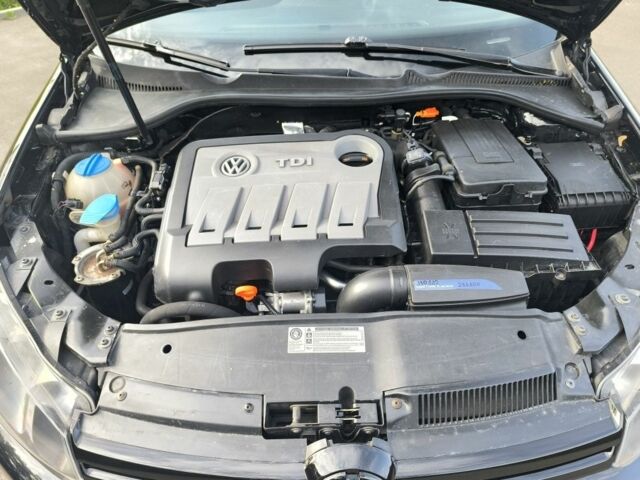 Черный Фольксваген Гольф, объемом двигателя 1.6 л и пробегом 344 тыс. км за 6800 $, фото 5 на Automoto.ua