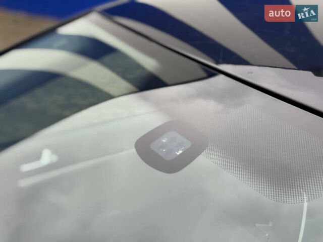 Черный Фольксваген Гольф, объемом двигателя 1.6 л и пробегом 325 тыс. км за 7300 $, фото 13 на Automoto.ua