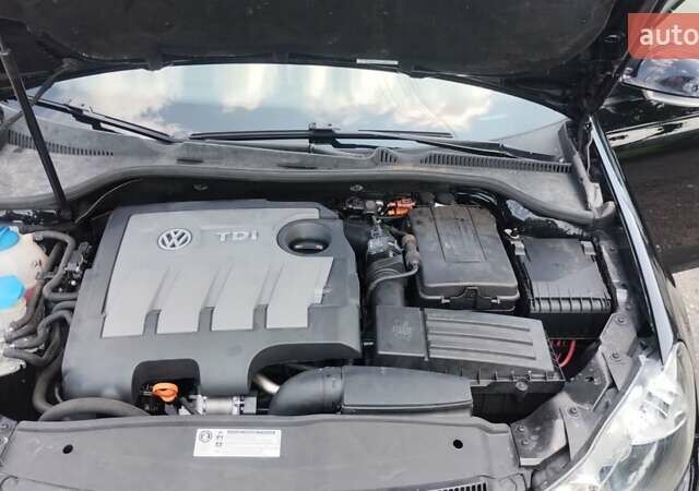 Черный Фольксваген Гольф, объемом двигателя 1.6 л и пробегом 237 тыс. км за 7900 $, фото 32 на Automoto.ua