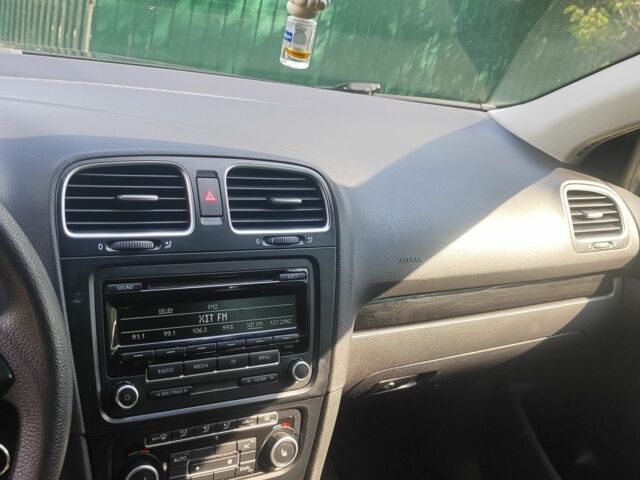 Чорний Фольксваген Гольф, об'ємом двигуна 1.6 л та пробігом 235 тис. км за 8300 $, фото 17 на Automoto.ua