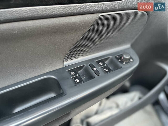 Чорний Фольксваген Гольф, об'ємом двигуна 1.6 л та пробігом 212 тис. км за 6700 $, фото 10 на Automoto.ua