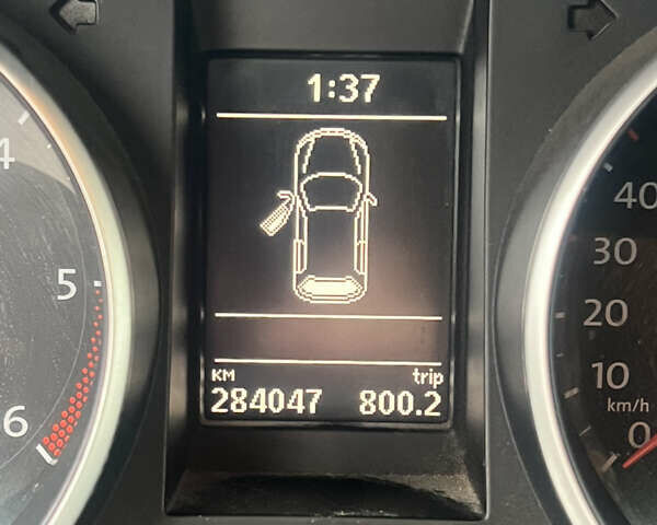 Чорний Фольксваген Гольф, об'ємом двигуна 1.6 л та пробігом 284 тис. км за 5900 $, фото 5 на Automoto.ua