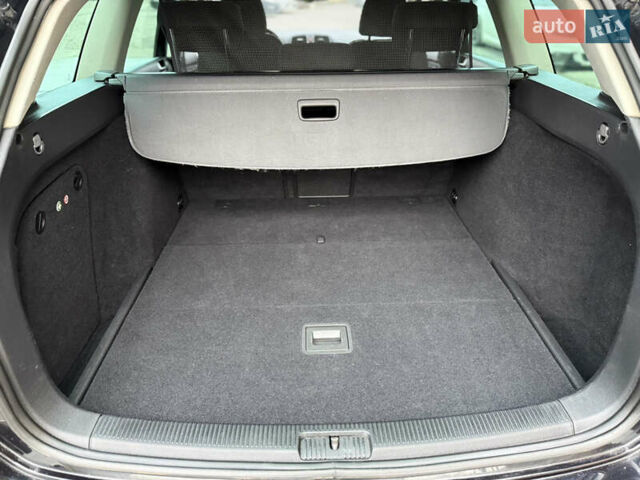 Черный Фольксваген Гольф, объемом двигателя 1.2 л и пробегом 178 тыс. км за 6500 $, фото 33 на Automoto.ua