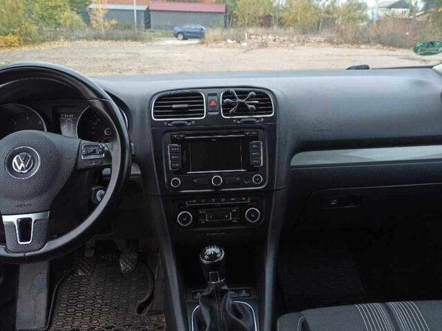 Черный Фольксваген Гольф, объемом двигателя 1.6 л и пробегом 251 тыс. км за 7800 $, фото 9 на Automoto.ua