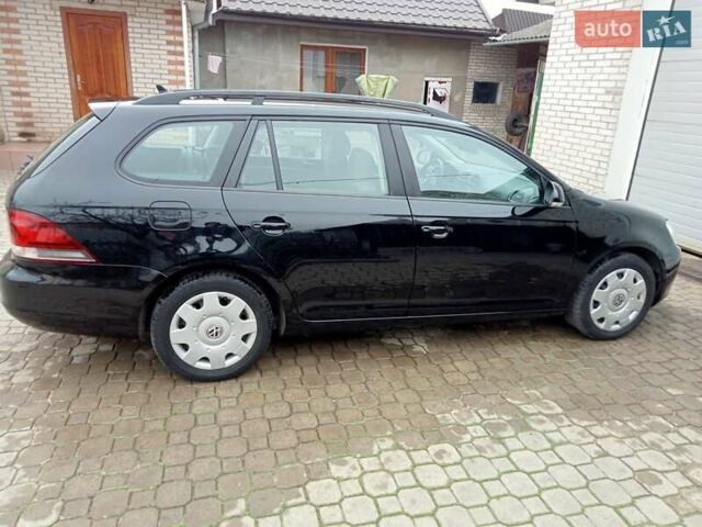 Черный Фольксваген Гольф, объемом двигателя 1.6 л и пробегом 232 тыс. км за 8450 $, фото 6 на Automoto.ua