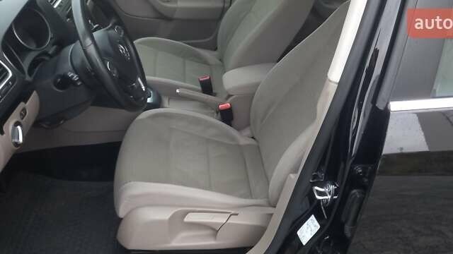 Чорний Фольксваген Гольф, об'ємом двигуна 1.39 л та пробігом 225 тис. км за 8500 $, фото 30 на Automoto.ua