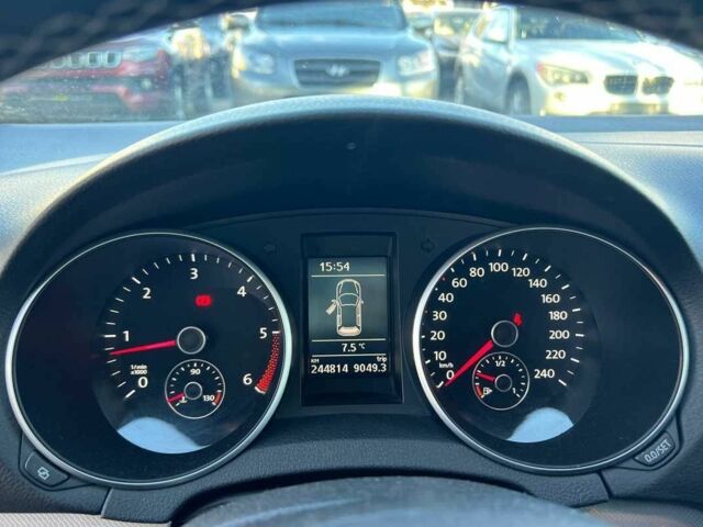 Черный Фольксваген Гольф, объемом двигателя 1.6 л и пробегом 250 тыс. км за 6000 $, фото 11 на Automoto.ua