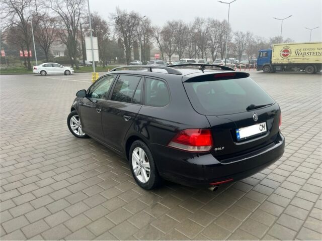 Черный Фольксваген Гольф, объемом двигателя 1.6 л и пробегом 257 тыс. км за 7950 $, фото 4 на Automoto.ua