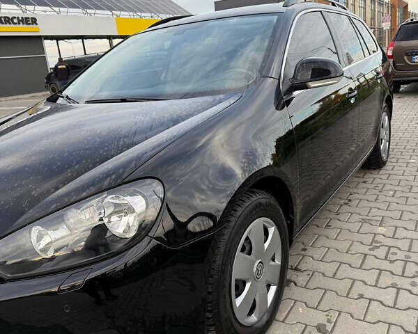 Черный Фольксваген Гольф, объемом двигателя 1.6 л и пробегом 233 тыс. км за 10000 $, фото 3 на Automoto.ua