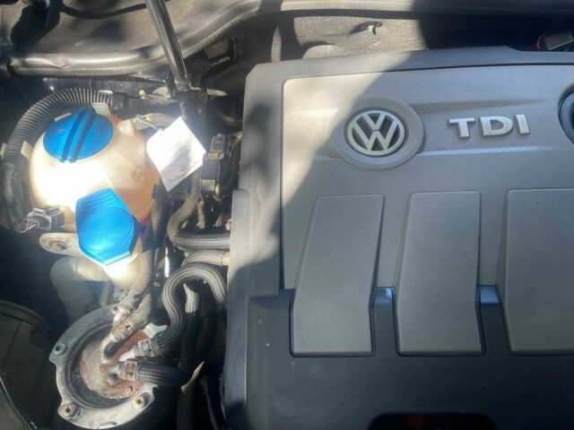 Черный Фольксваген Гольф, объемом двигателя 0 л и пробегом 286 тыс. км за 8390 $, фото 17 на Automoto.ua