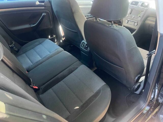 Черный Фольксваген Гольф, объемом двигателя 0 л и пробегом 286 тыс. км за 8390 $, фото 12 на Automoto.ua