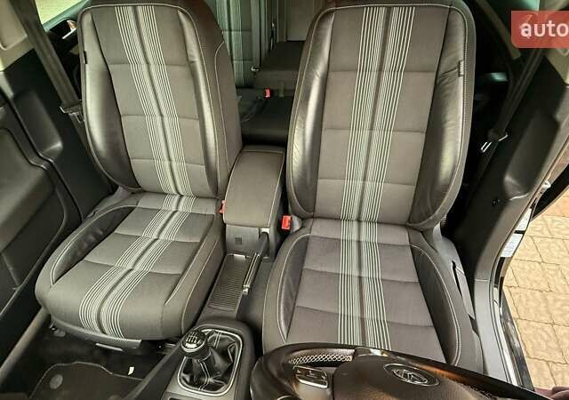 Черный Фольксваген Гольф, объемом двигателя 1.6 л и пробегом 102 тыс. км за 10450 $, фото 28 на Automoto.ua