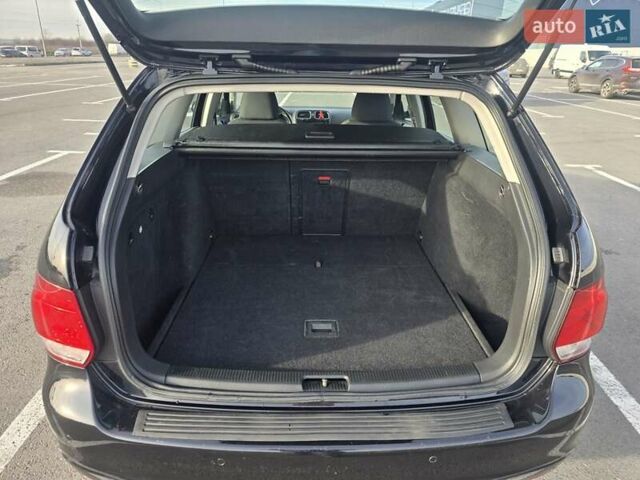 Чорний Фольксваген Гольф, об'ємом двигуна 2 л та пробігом 267 тис. км за 10400 $, фото 13 на Automoto.ua