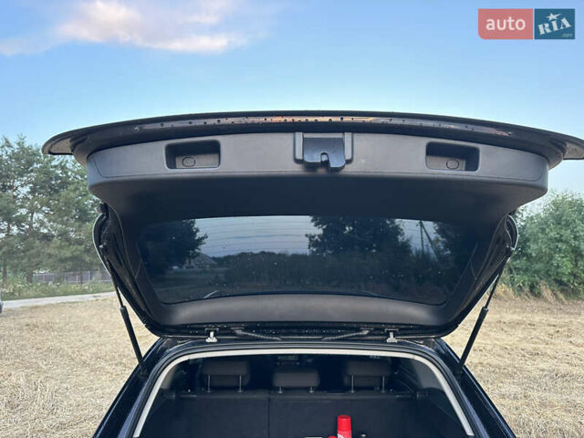 Черный Фольксваген Гольф, объемом двигателя 1.6 л и пробегом 245 тыс. км за 7950 $, фото 15 на Automoto.ua