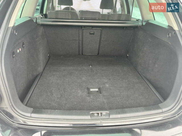 Чорний Фольксваген Гольф, об'ємом двигуна 1.6 л та пробігом 230 тис. км за 8650 $, фото 31 на Automoto.ua