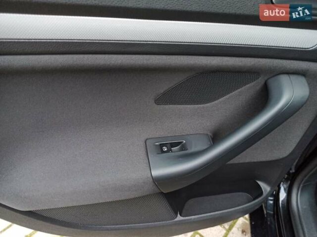 Чорний Фольксваген Гольф, об'ємом двигуна 1.6 л та пробігом 227 тис. км за 10400 $, фото 18 на Automoto.ua